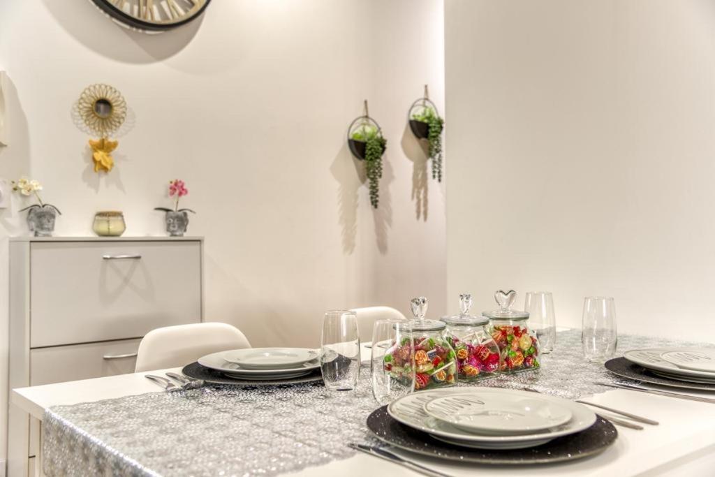 Soleil Sucre T2 Centre Historique De Narbonne Apartment ภายนอก รูปภาพ